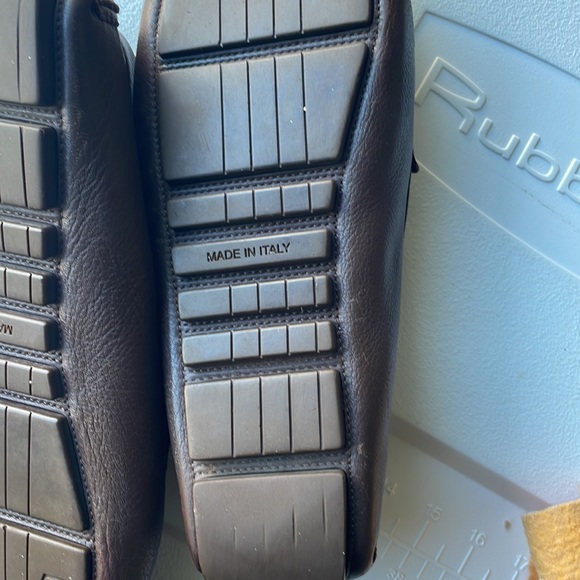 Louis Vuitton mocassin loafers size 11. Excellent condition - Picture 6 of 8